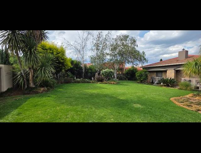 4 BEDROOM HOUSE FOR SALE IN VANDERBIJLPARK SE 4